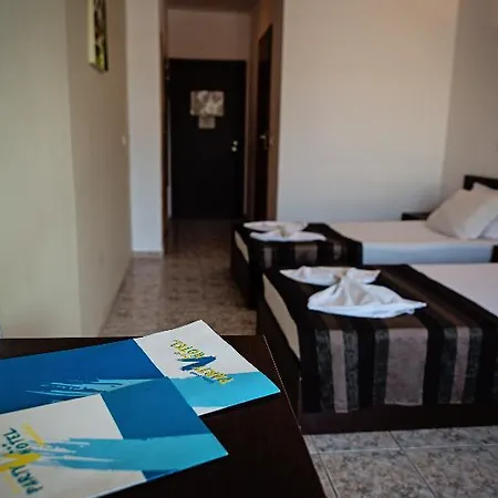 Party Golden Sands Hotel 3*