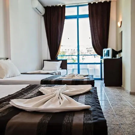 فندق Party Golden Sands 3*