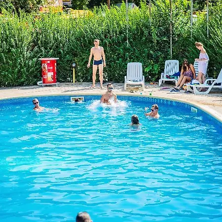 Party Golden Sands 3* فارنا