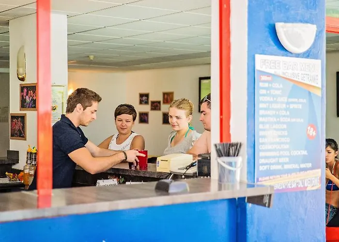 Party Golden Sands Hotel 3*