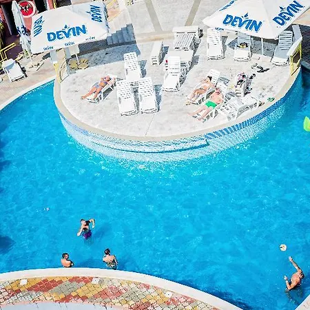 Party Golden Sands Hotel