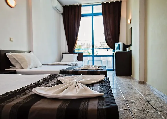 Szálloda Party Golden Sands 3*